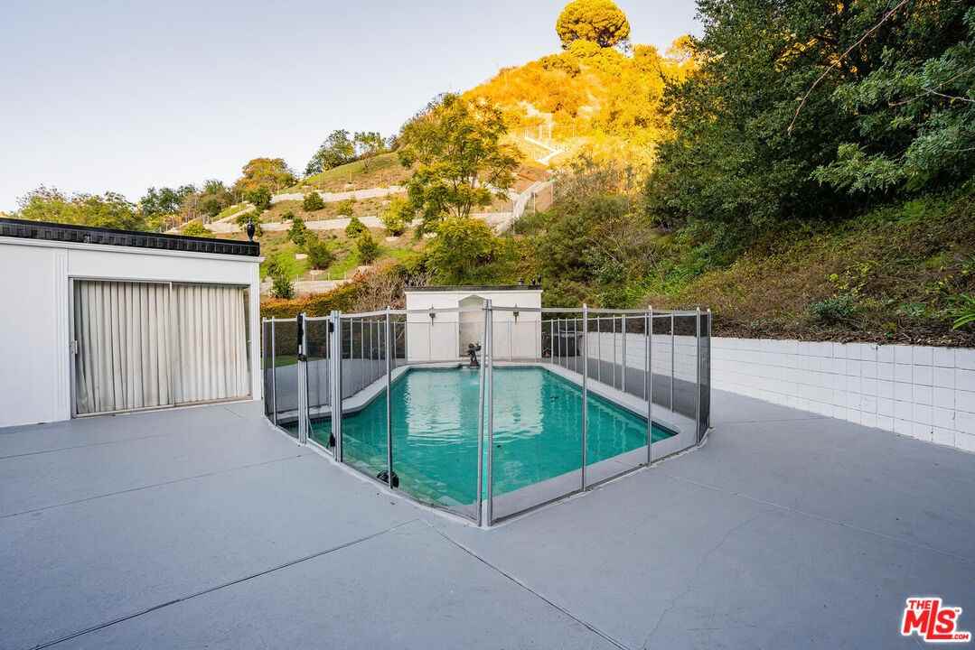 936 Chantilly Rd #NA - Photo 5 of 15