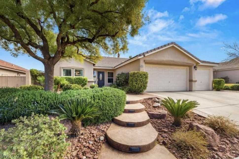 1811 Puerto Way #NA - Photo 3 of 32