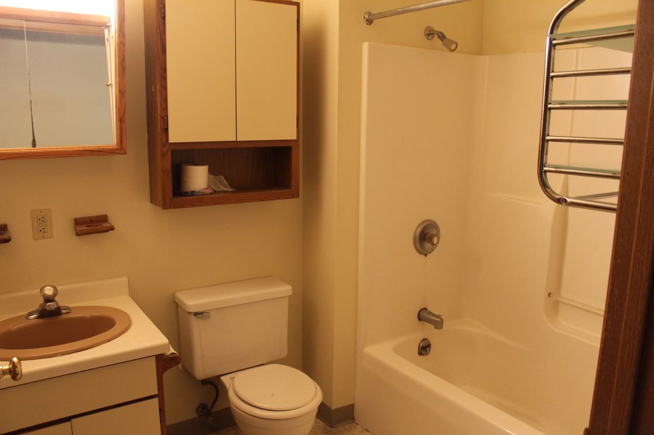 1008 Elmwood Ave #A - Photo 3 of 14