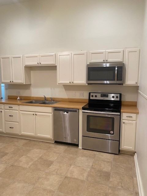 966 N Marshall St #NA - Photo 2 of 19