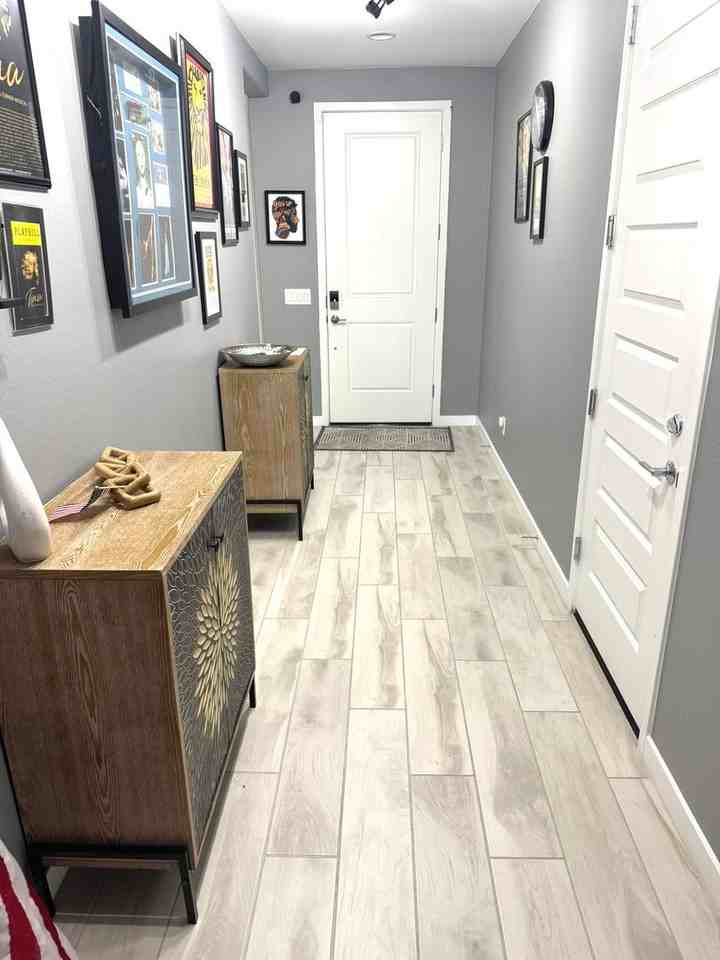 4319 N 93rd Ln - Photo 3 of 41