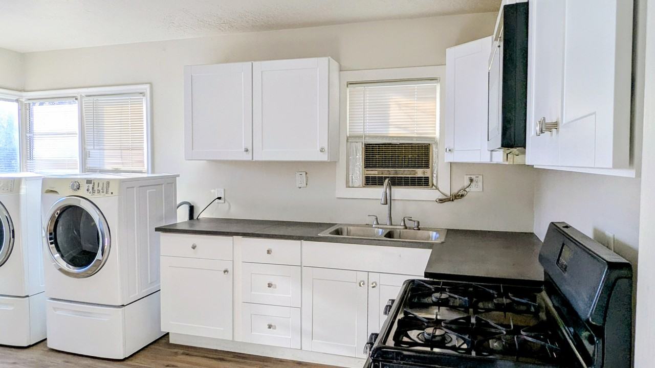 426 S Navajo St #NA - Photo 3 of 11