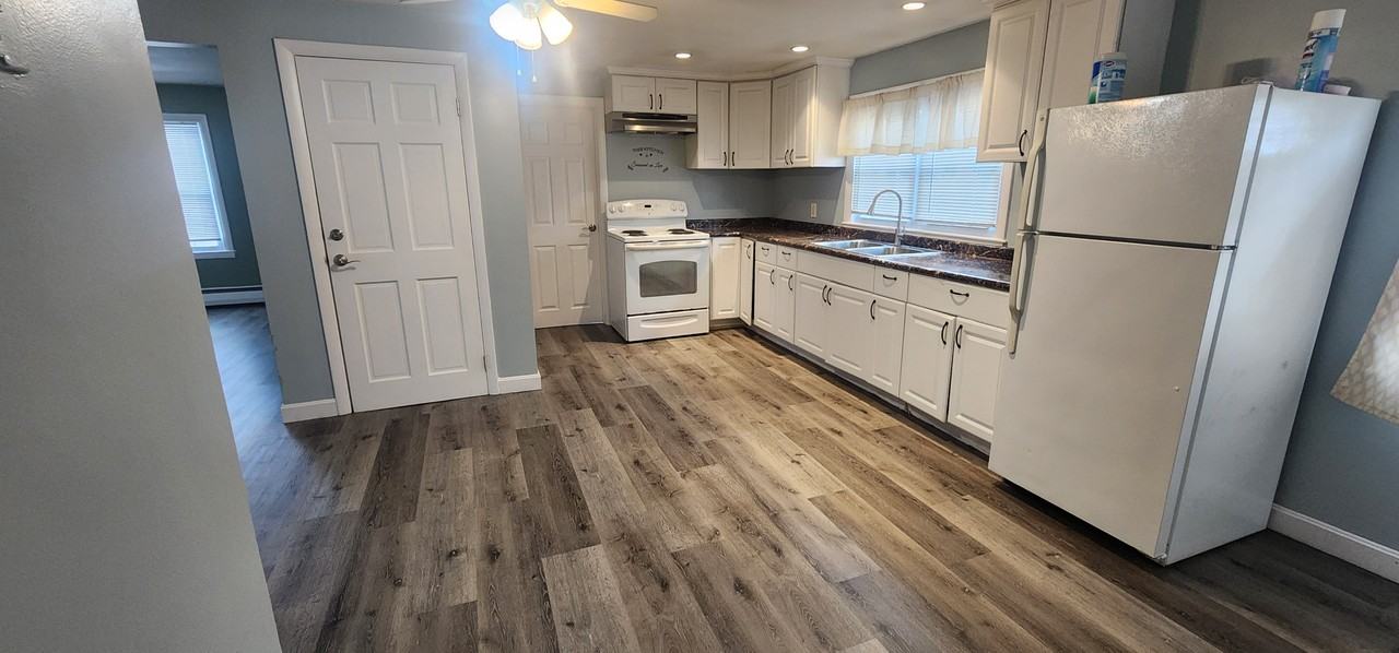 280 Thornton St #2 - Photo 5 of 17