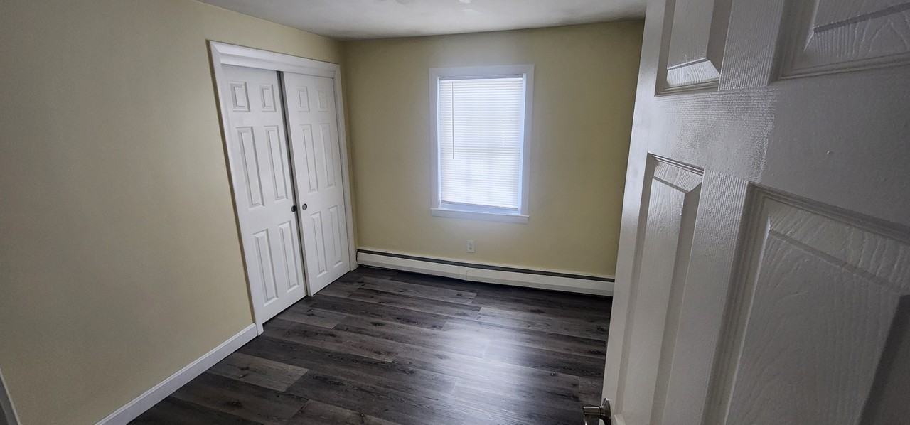 280 Thornton St #2 - Photo 7 of 17