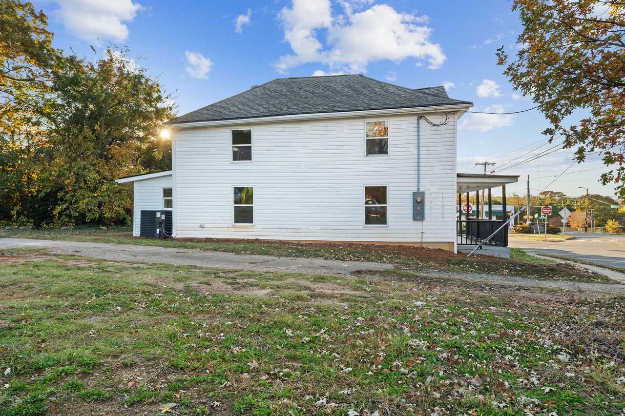 1310 Oakwood Ave #NA - Photo 6 of 13