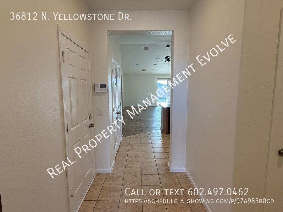 36812 N Yellowstone Dr - Photo 3 of 30