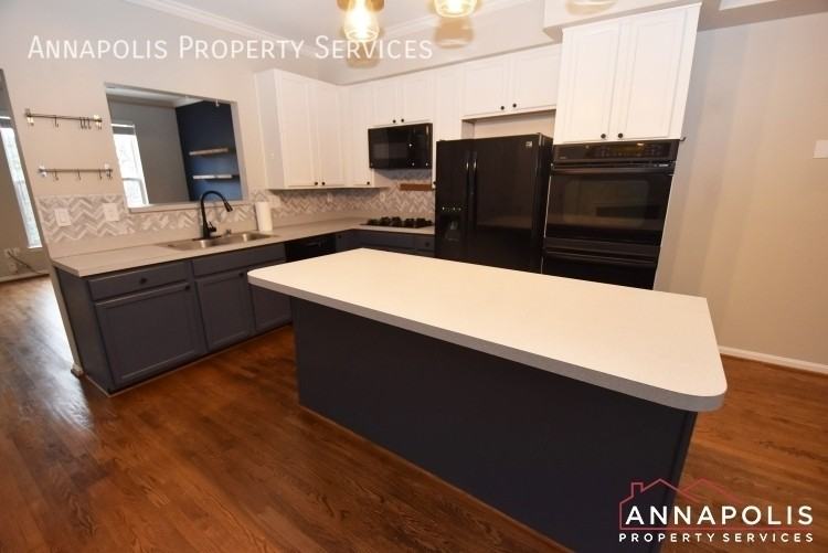 85 Harbour Heights Dr - Photo 2 of 21