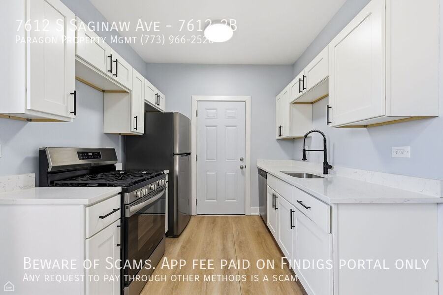 7612 S Saginaw Ave #7612-2B - Photo 7 of 14