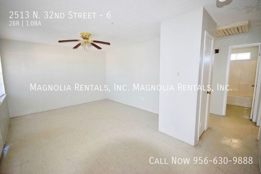 2513 N 32nd St #6 - Photo 4 of 8