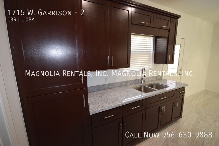 1715 W Garrison Dr #2 - Photo 7 of 15