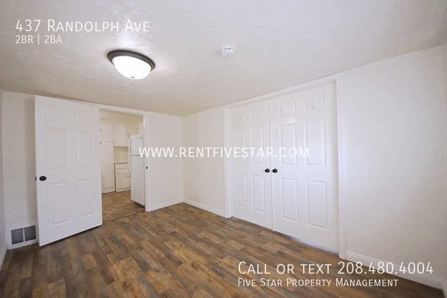 437 Randolph Ave - Photo 7 of 28