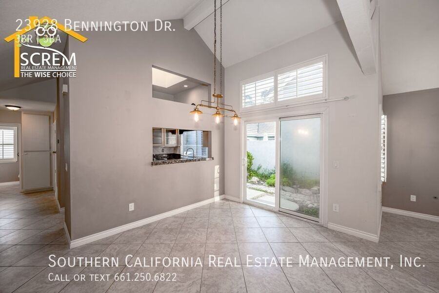 23928 Bennington Dr - Photo 5 of 26