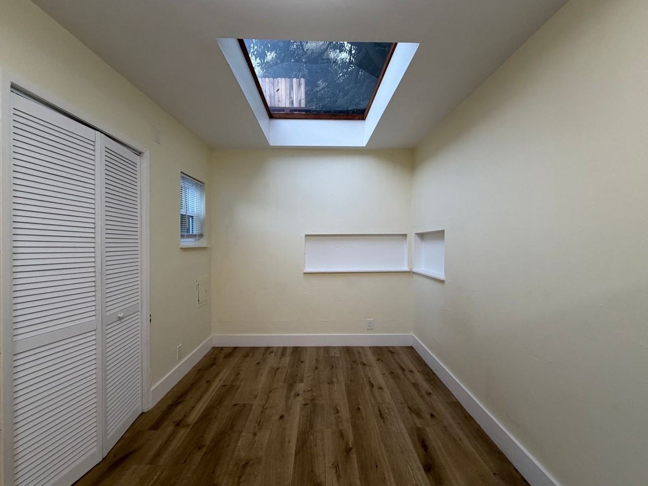 826A Castro St - Photo 2 of 17