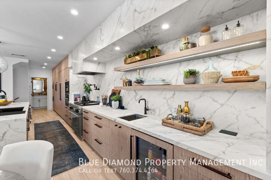 3301 Lincoln St - Photo 3 of 31