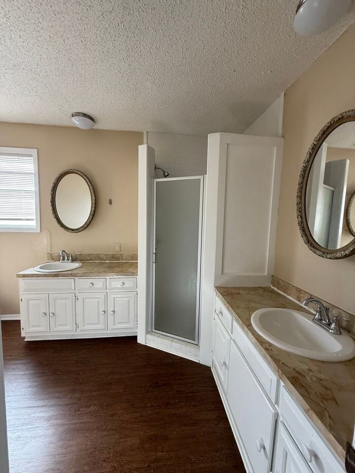 210 Harmony Rd - Photo 3 of 23