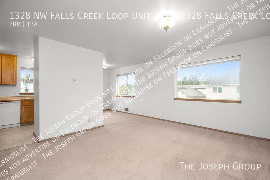 1328 Nw Falls Creek Loop Unit 202 - Photo 2 of 25