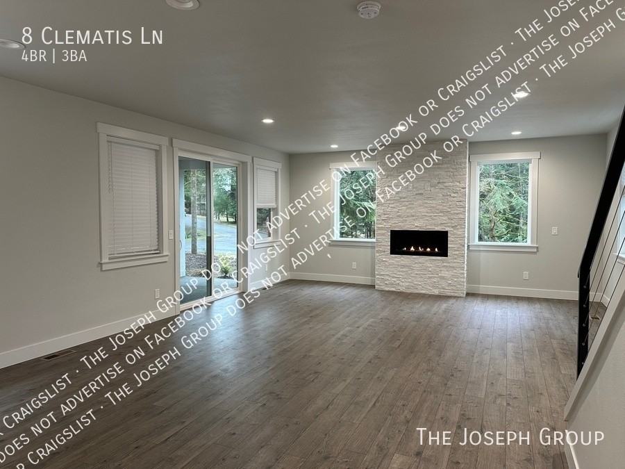 8 Clematis Ln - Photo 3 of 44