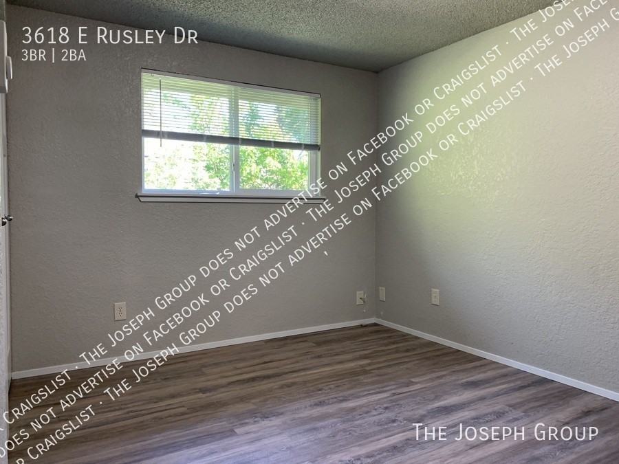 3618 E Rusley Dr - Photo 2 of 18