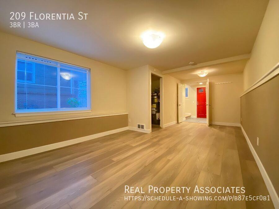 209 Florentia St - Photo 6 of 20