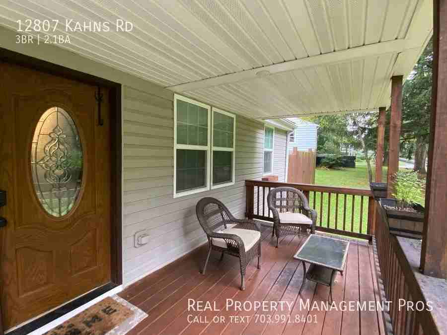 12807 Kahns Rd - Photo 2 of 24