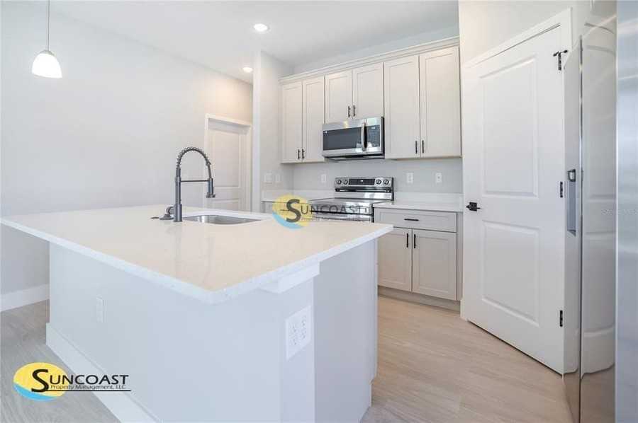 16837 Sw 47th Court Rd - Photo 4 of 23