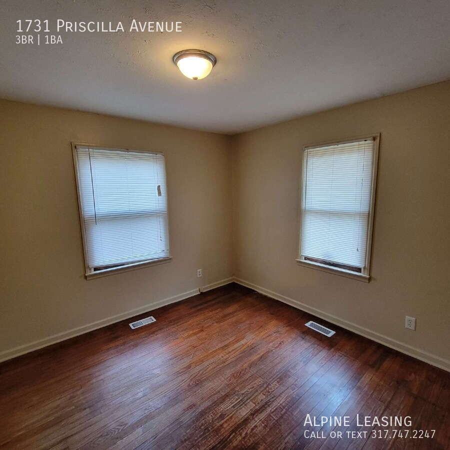 1731 N Priscilla Ave - Photo 6 of 7