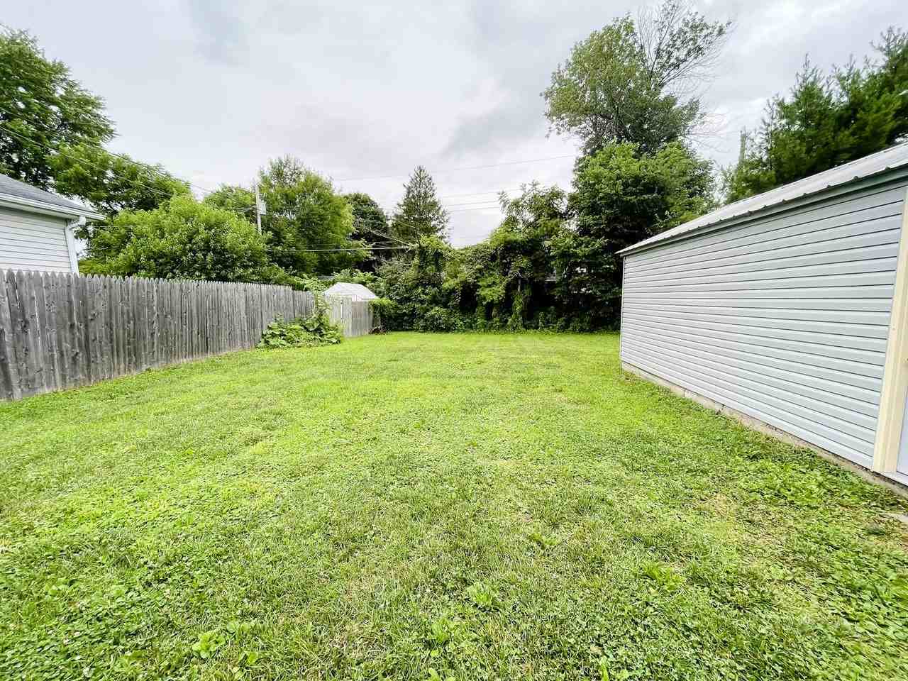 2320 Plum St - Photo 4 of 16