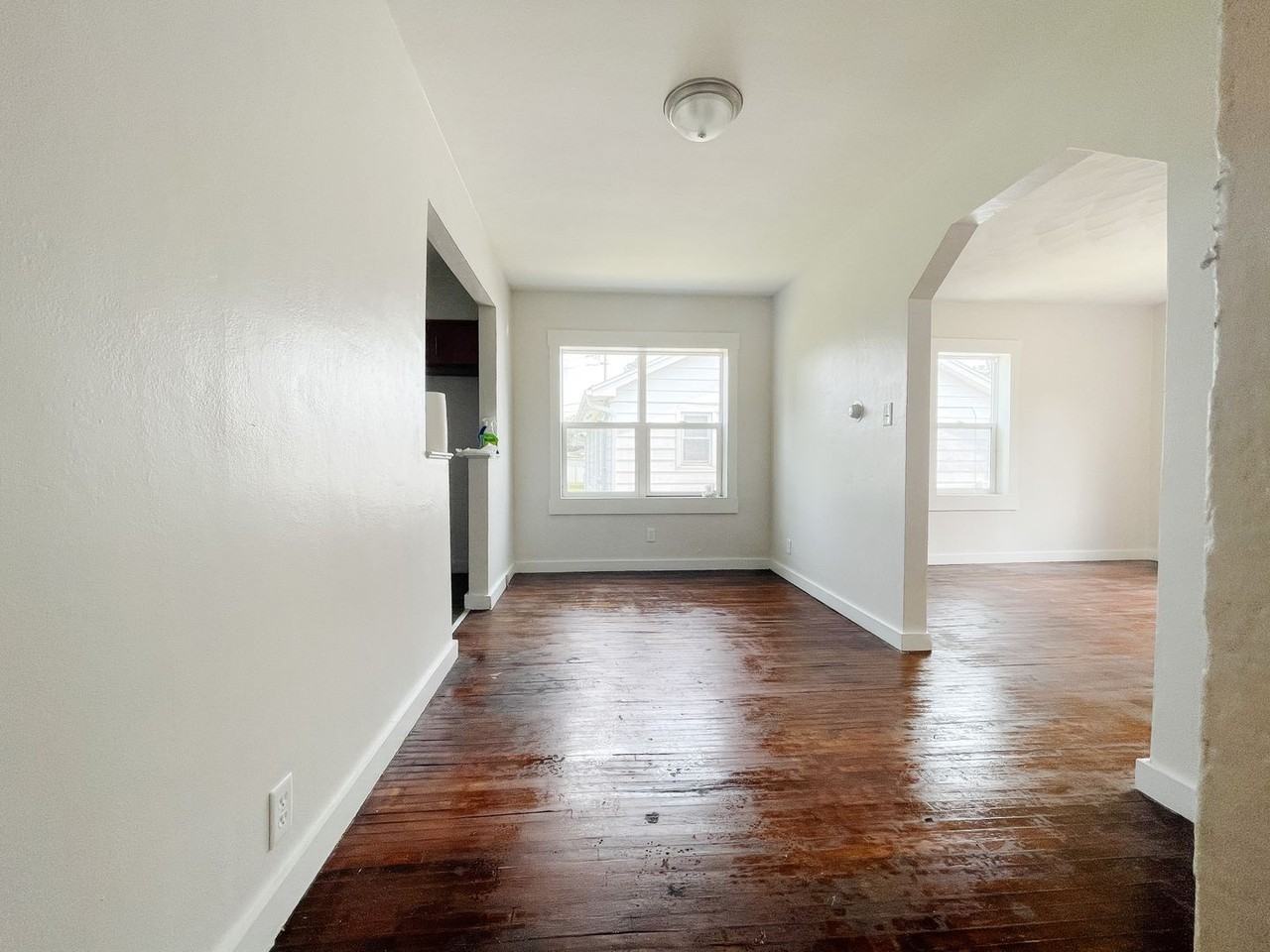 2320 Plum St - Photo 3 of 17
