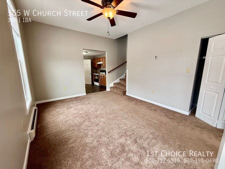 565 W Church St - Photo 3 of 11