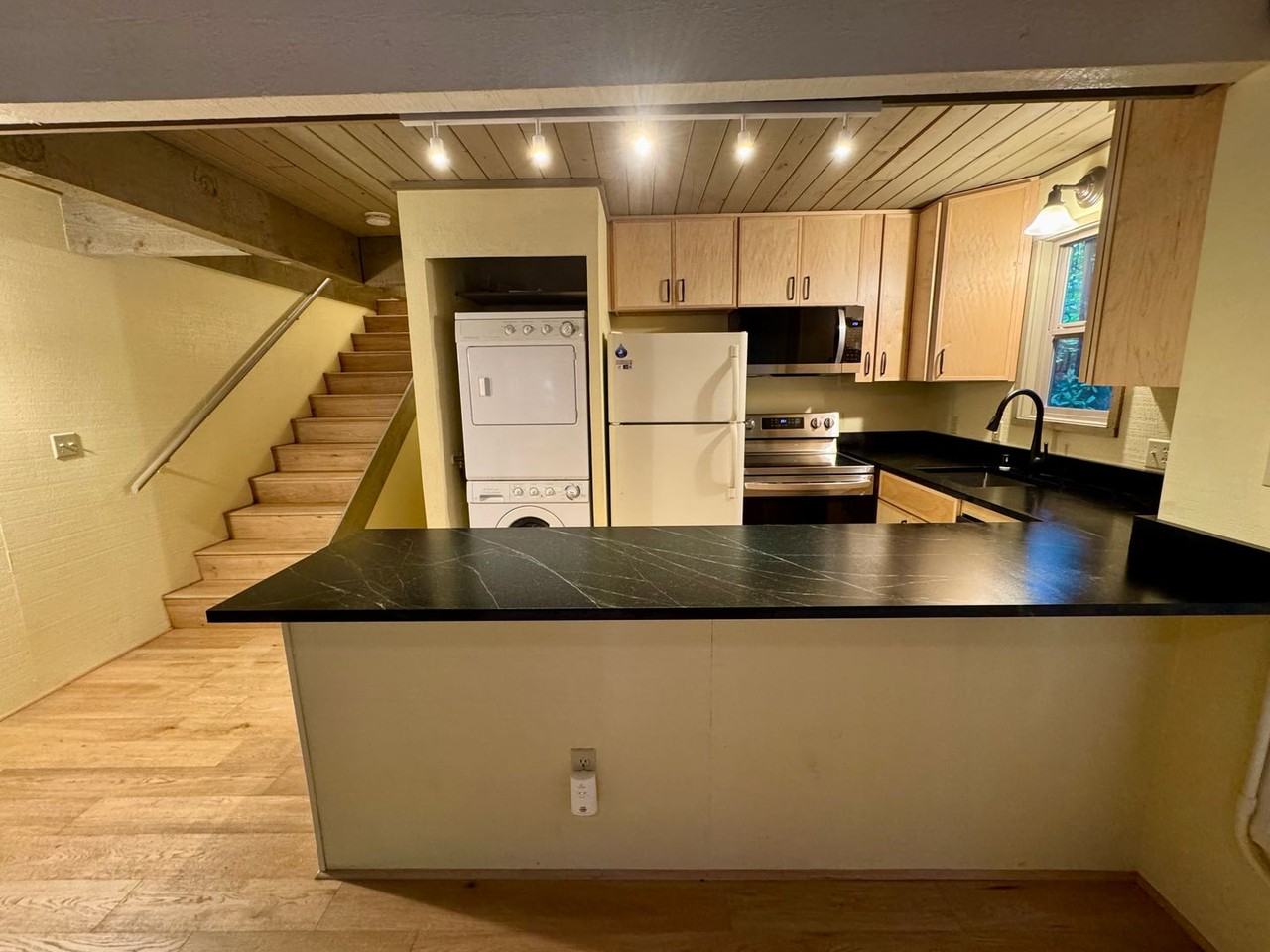 199 E Cutty Sark Dr - Photo 5 of 29