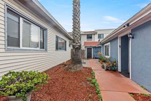 featured image of 4025 La Salle St