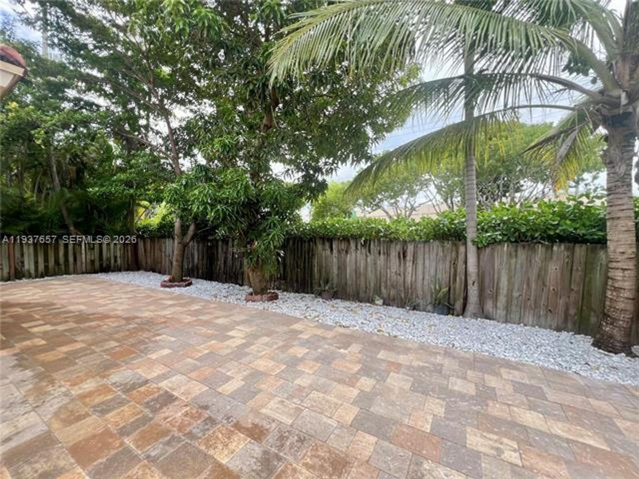 16020 Sw 91st Ct #0 - Photo 6 of 50