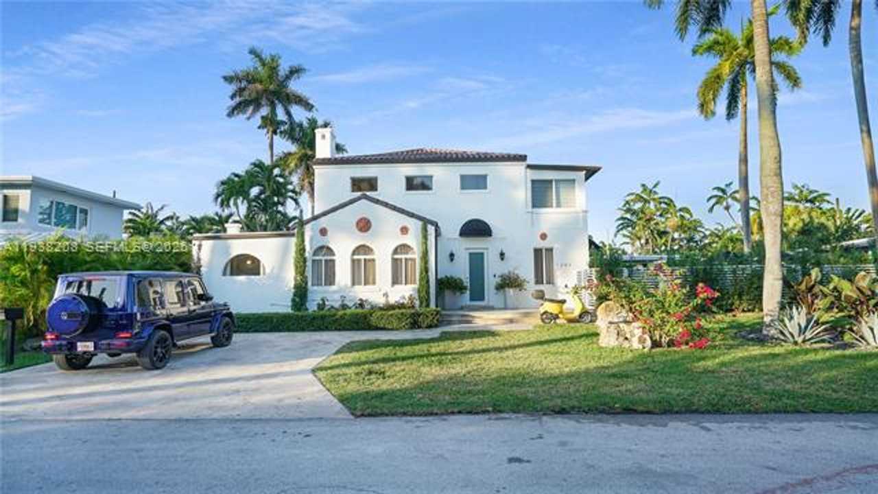 1201 Ne 85th St #0 - Photo 2 of 50