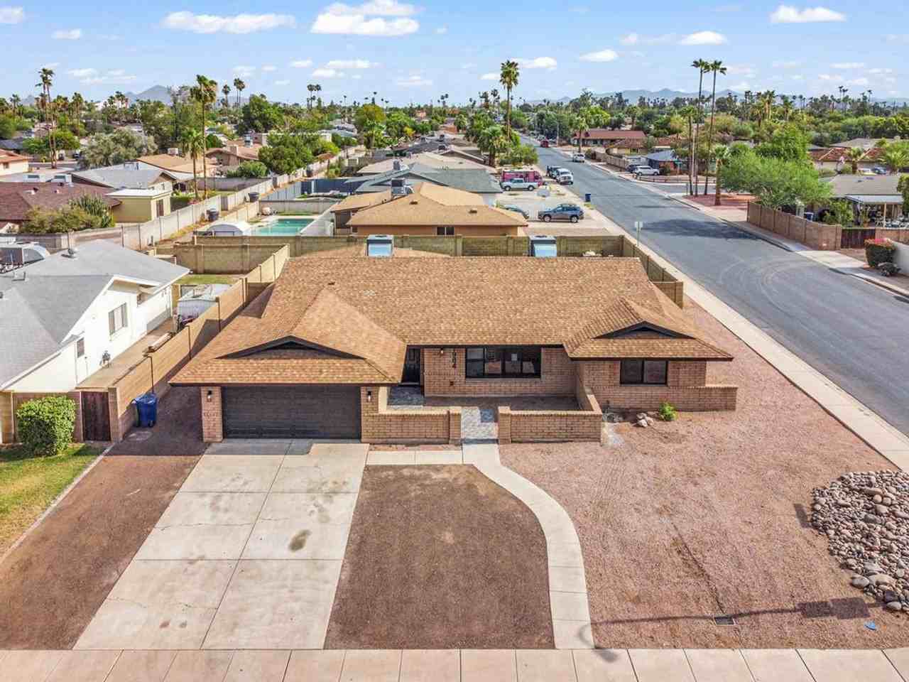 1984 E Hermosa Dr - Photo 6 of 47