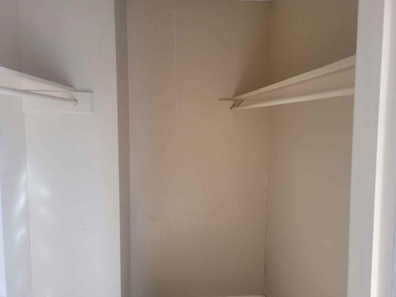 2014 Anchor Dr - Photo 4 of 9