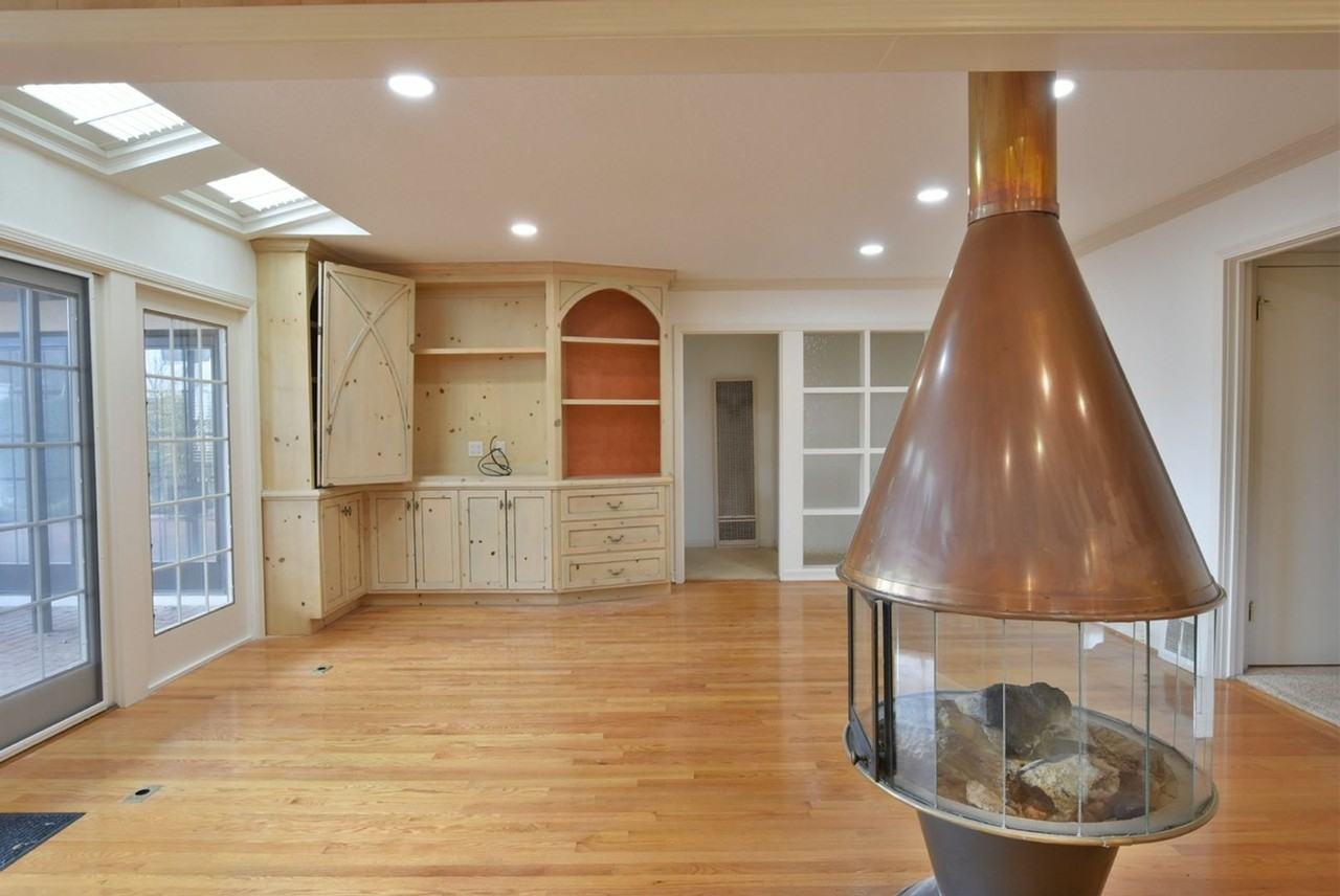 1802 University Ave - Photo 6 of 21