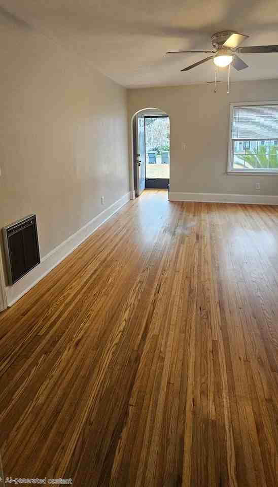 908 Lakewood Ave - Photo 6 of 25