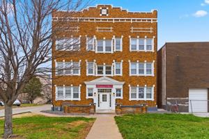 featured image of 527 E Walnut St