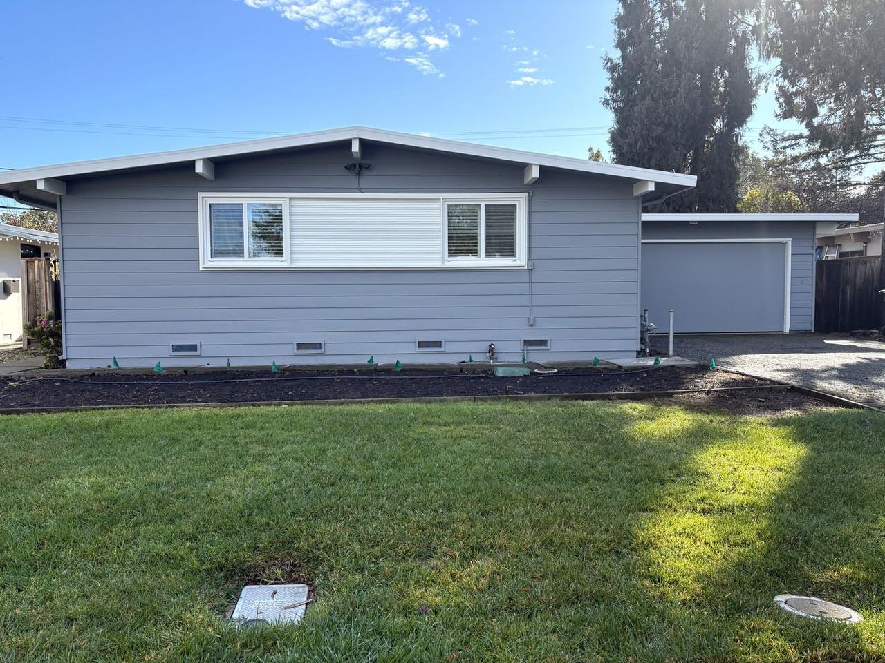 954 Celia Dr - Photo 3 of 30