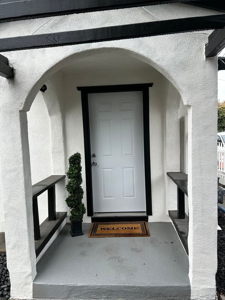 1025 N 12th St - Photo 5 of 19