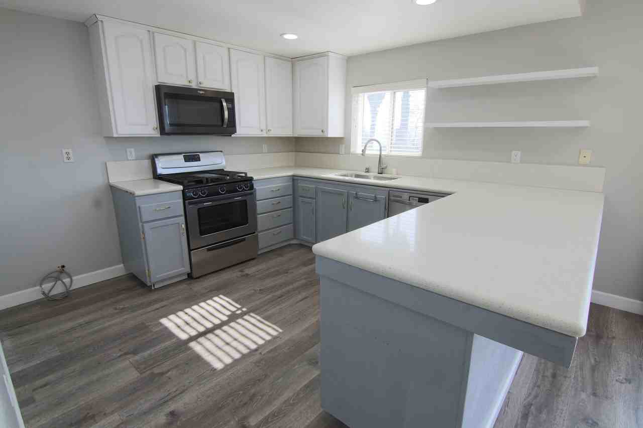 1662 Point Loma Ct #1 - Photo 6 of 34