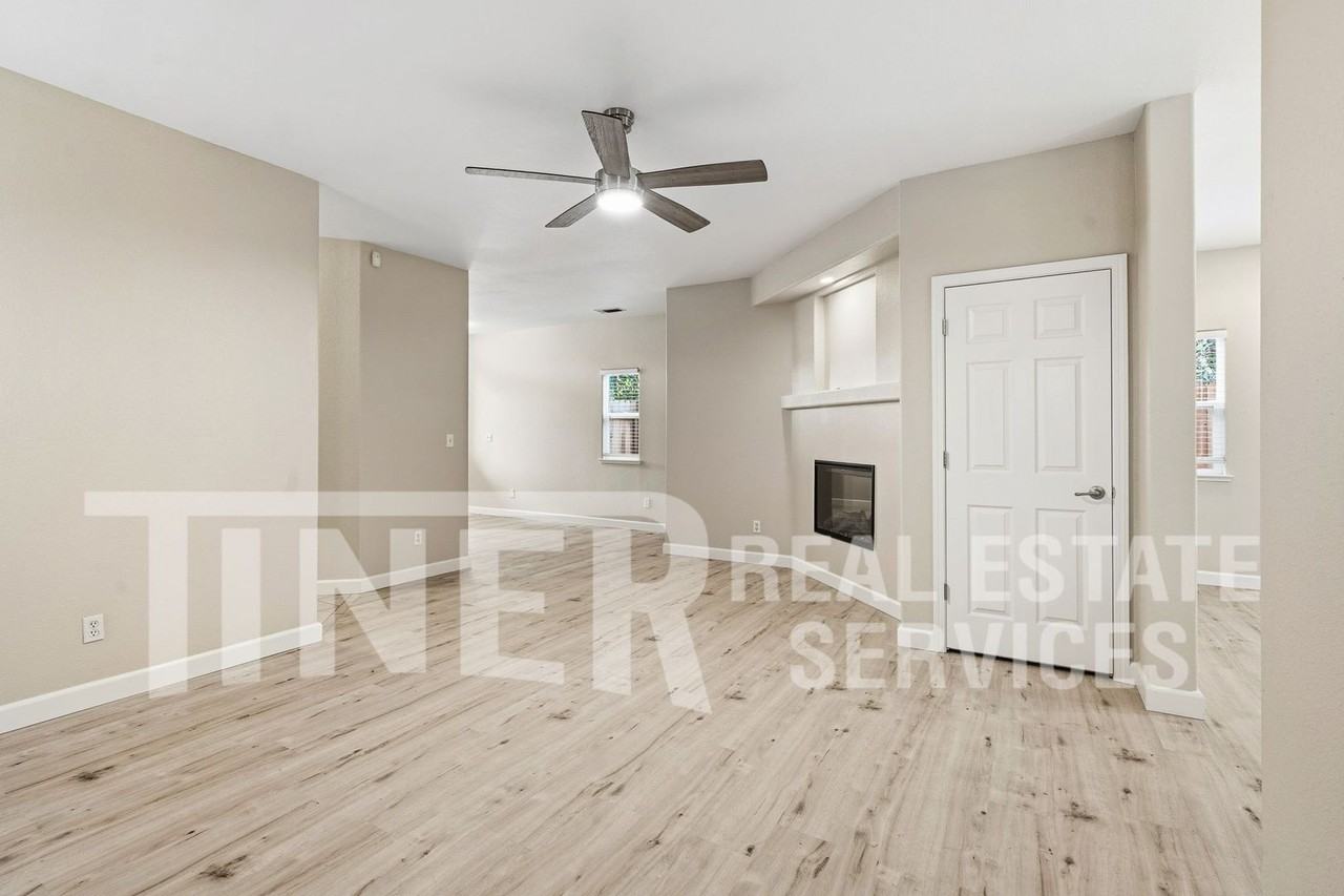 3371 Melodye Ct - Photo 2 of 27