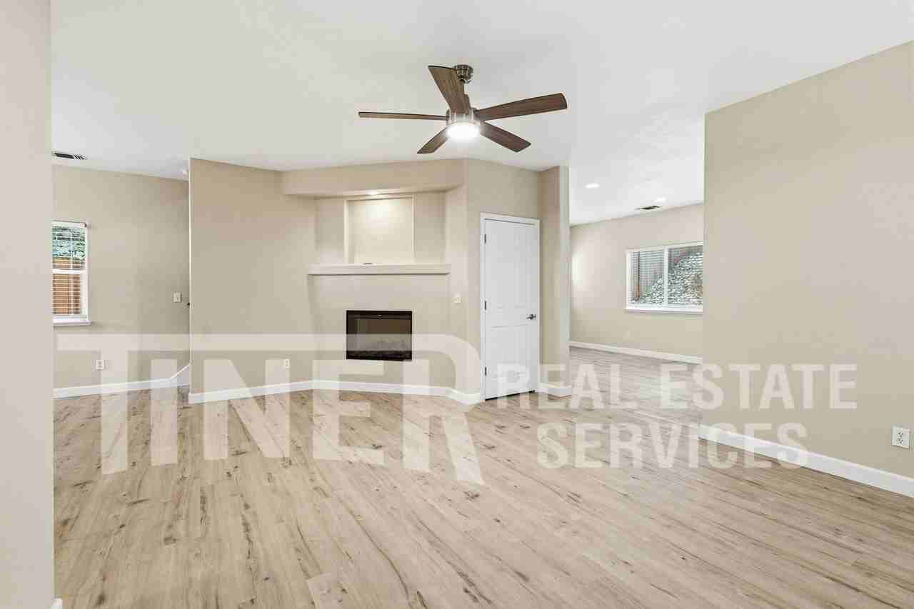 3371 Melodye Ct - Photo 3 of 27