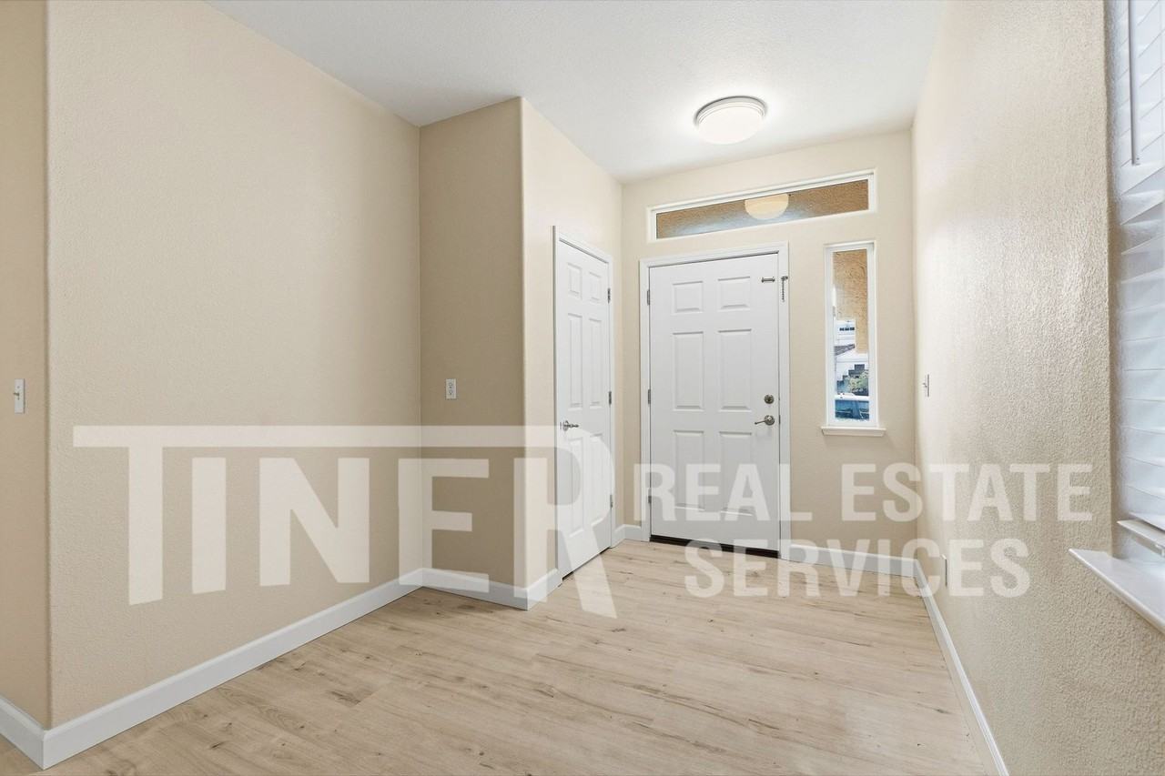 3371 Melodye Ct - Photo 6 of 27