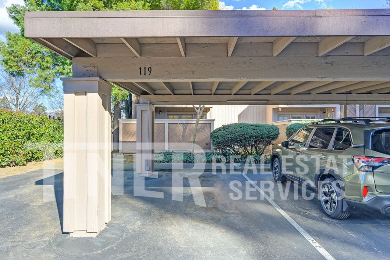 7711 Juan Way #4A - Photo 7 of 40