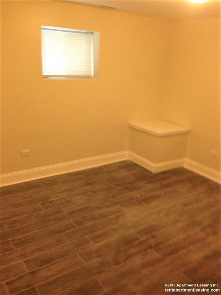 2433 N Meade Ave #G - Photo 6 of 8