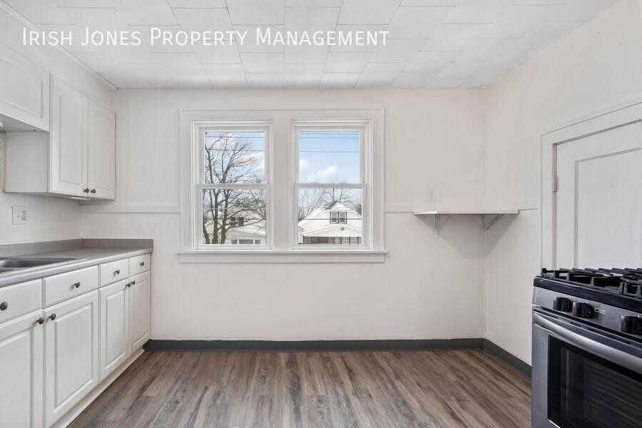 2 Rowland Ave #2 - Photo 4 of 15