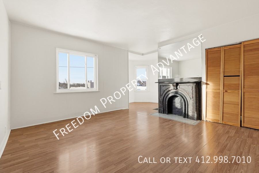 703 Excelsior St #2 - Photo 3 of 28