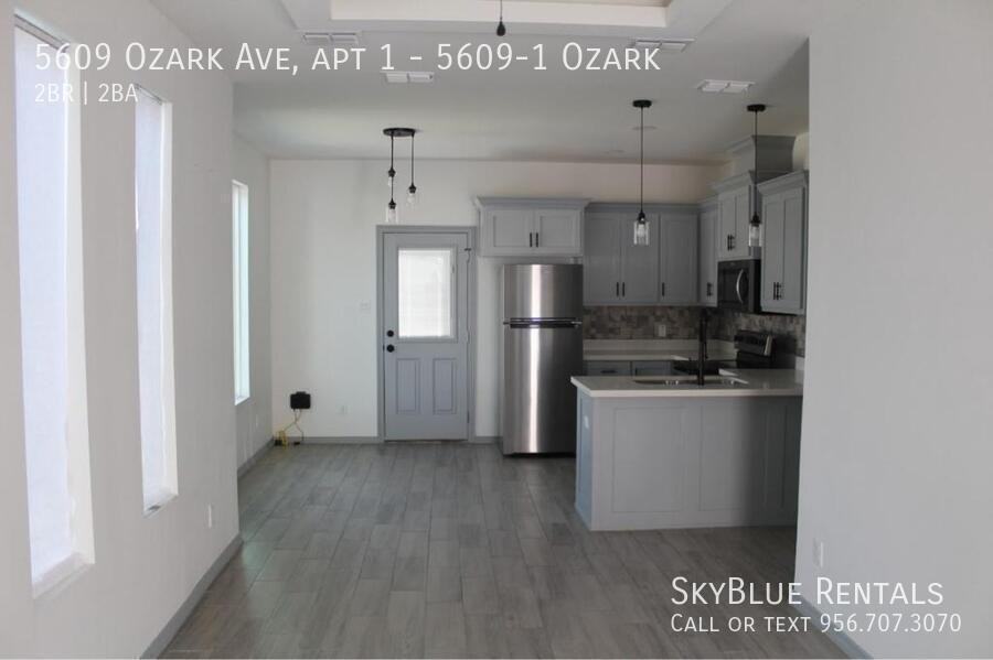 Ozark Ave - Photo 4 of 8