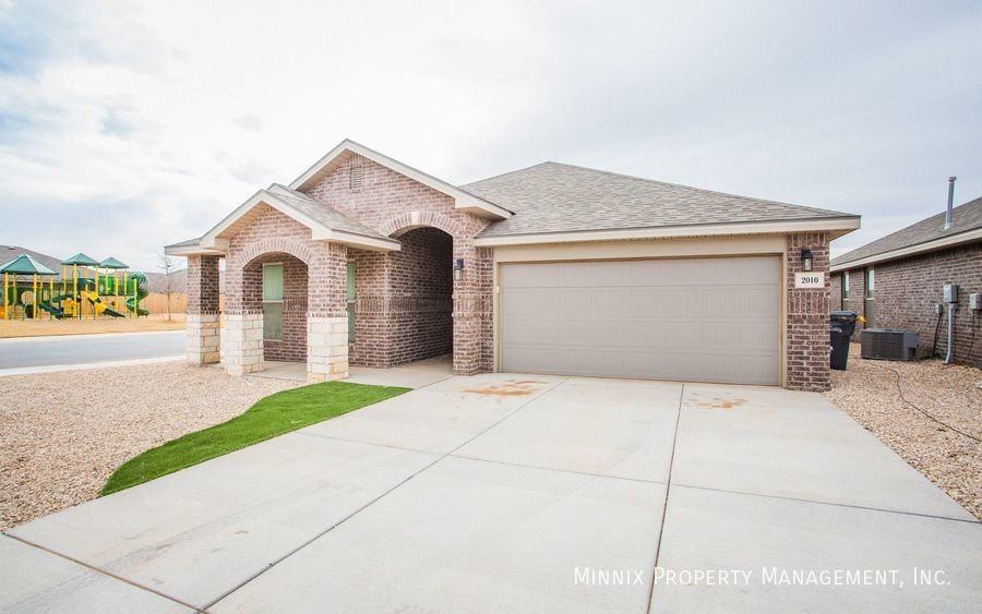 2010 Kirksey Ave - Photo 3 of 42